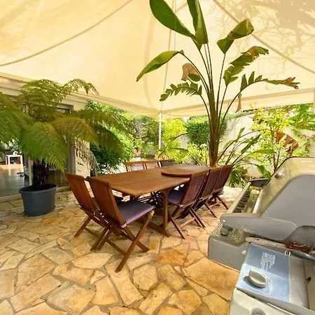 Splendide 4 Piscine Classee 4 Etoiles * Montpellier